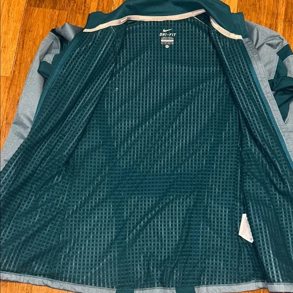 Nike Women's Gray and Teal Jacket - Picture 4 of 12